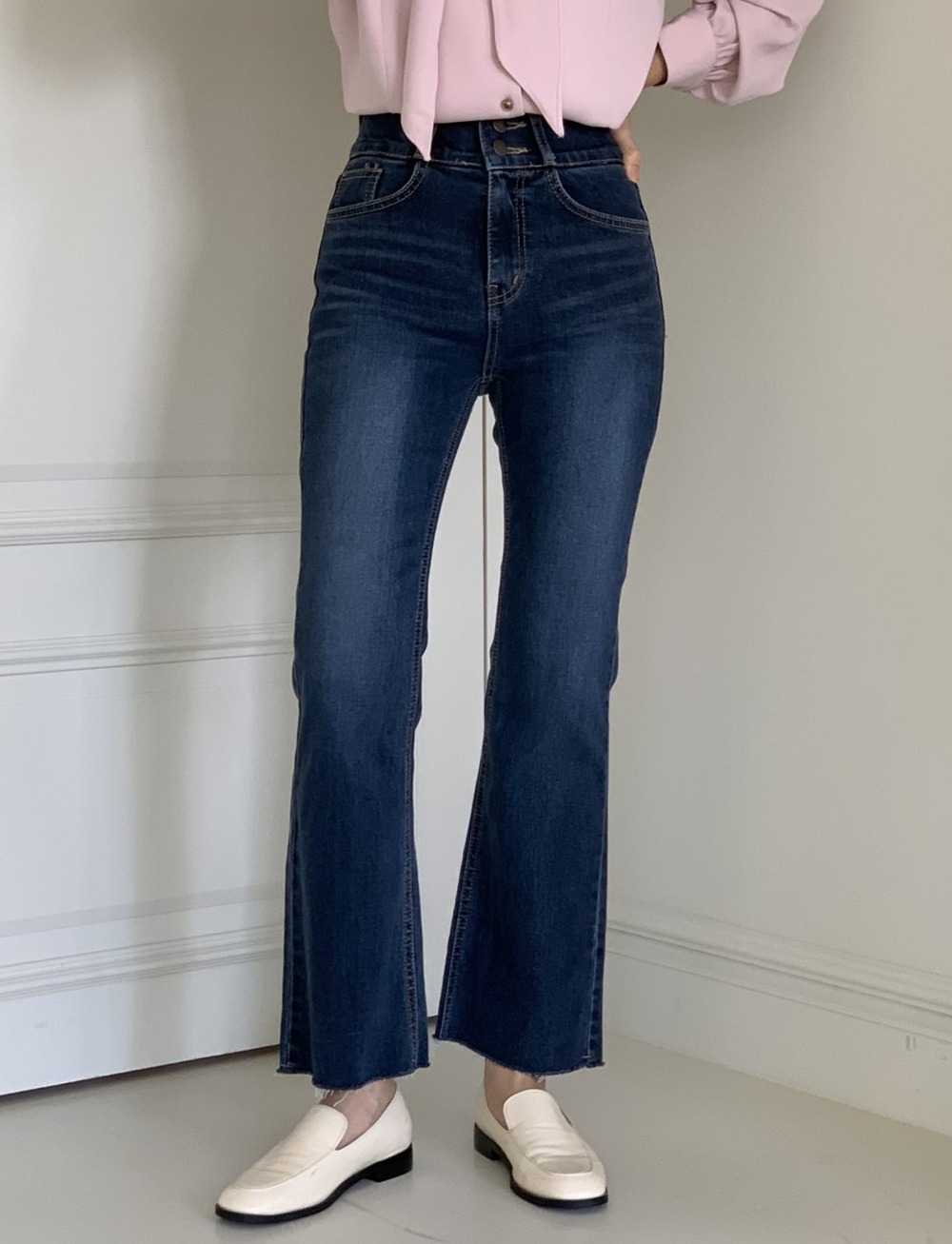 Leaf Double Button Washed Jeans