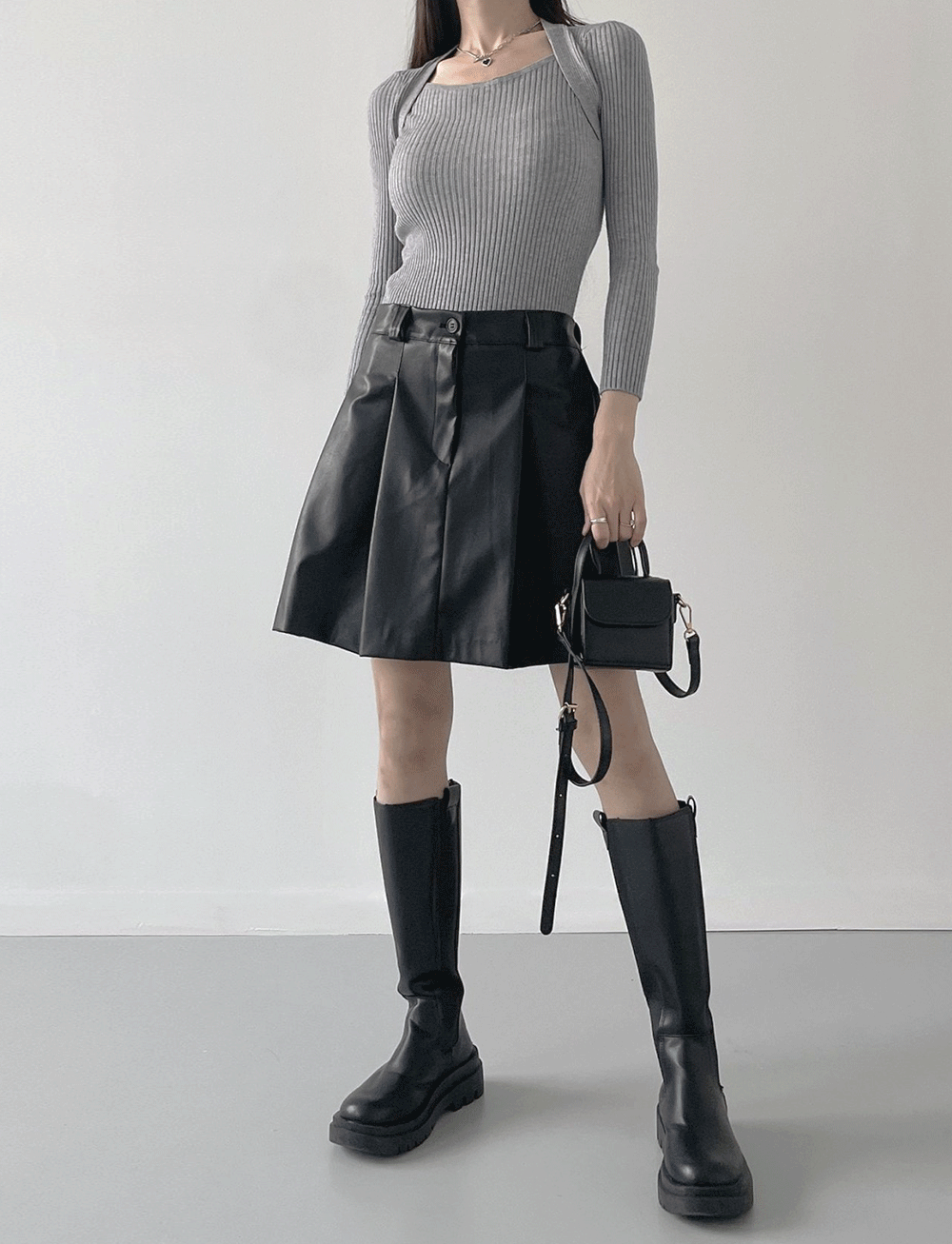 Lovely Pleated Leather Skirt