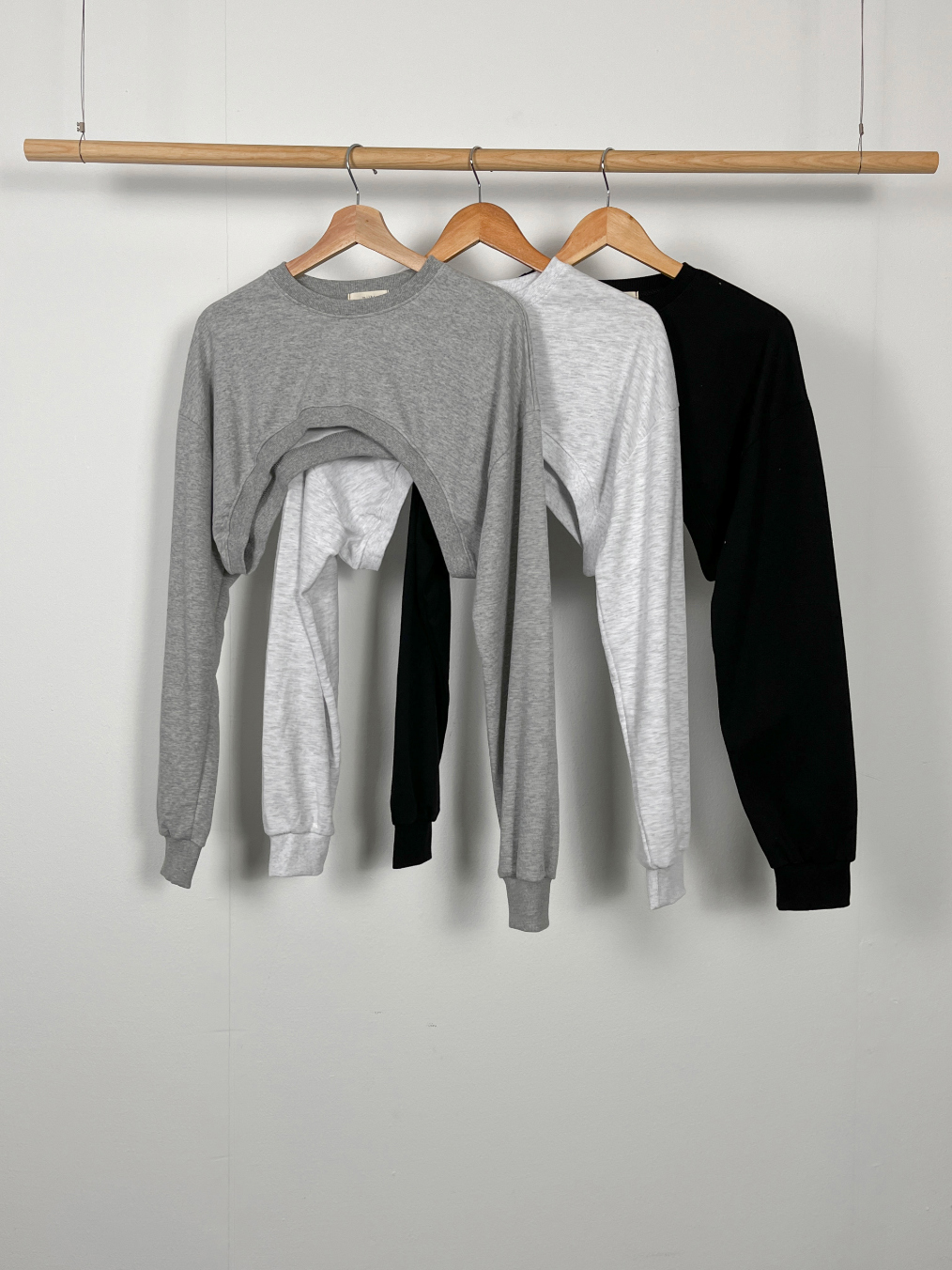 long sleeved tee product image-S1L27